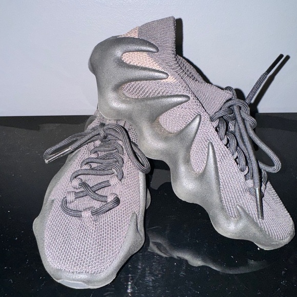 Authentic Yeezy 450 dark slate - Picture 1 of 4